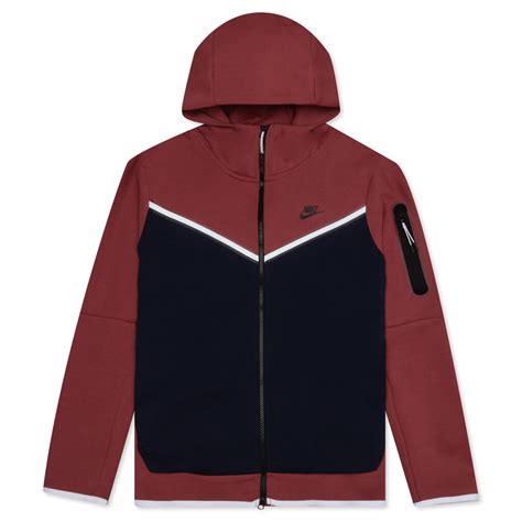 obsidian Nike tech fleece